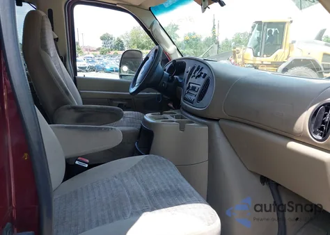 2004 Ford E-350 Super Duty Chateau/Xl/Xlt z USA, uszkodzony, nr VIN 1FBNE31L14HB17504